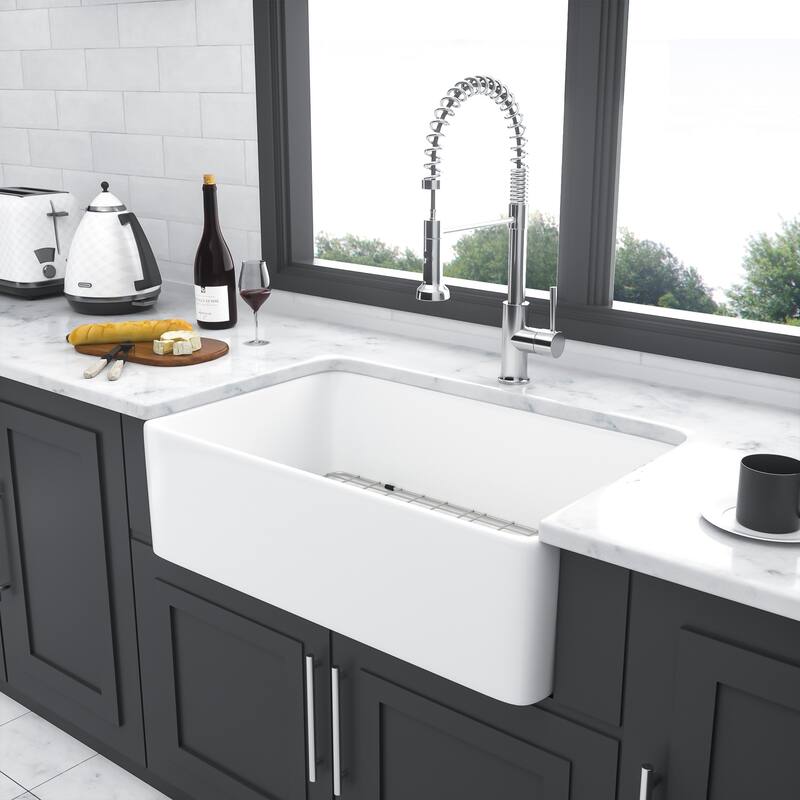 White Farmhouse Single Bowl Ceramic Kitchen Sink - 33'' x 20'' x 9''