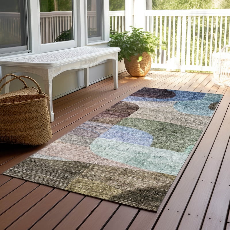 Machine Washable Indoor/ Outdoor Abstract Contemporary Chantille Rug