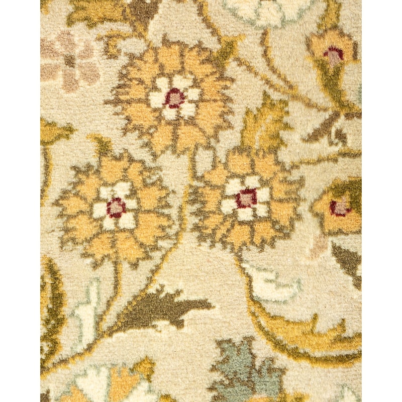 Overton Handknotted Wool Traditional Oriental Ivory Area Rug - 4' x 6'
