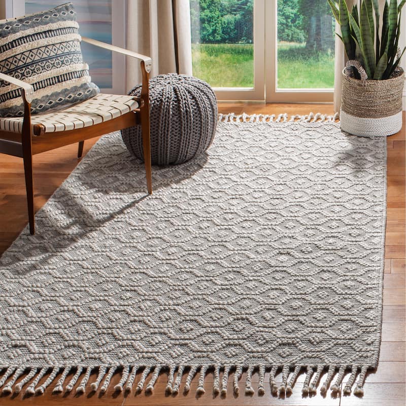 SAFAVIEH Handmade Natura Vesselina Wool Rug - 5' x 8' - Grey