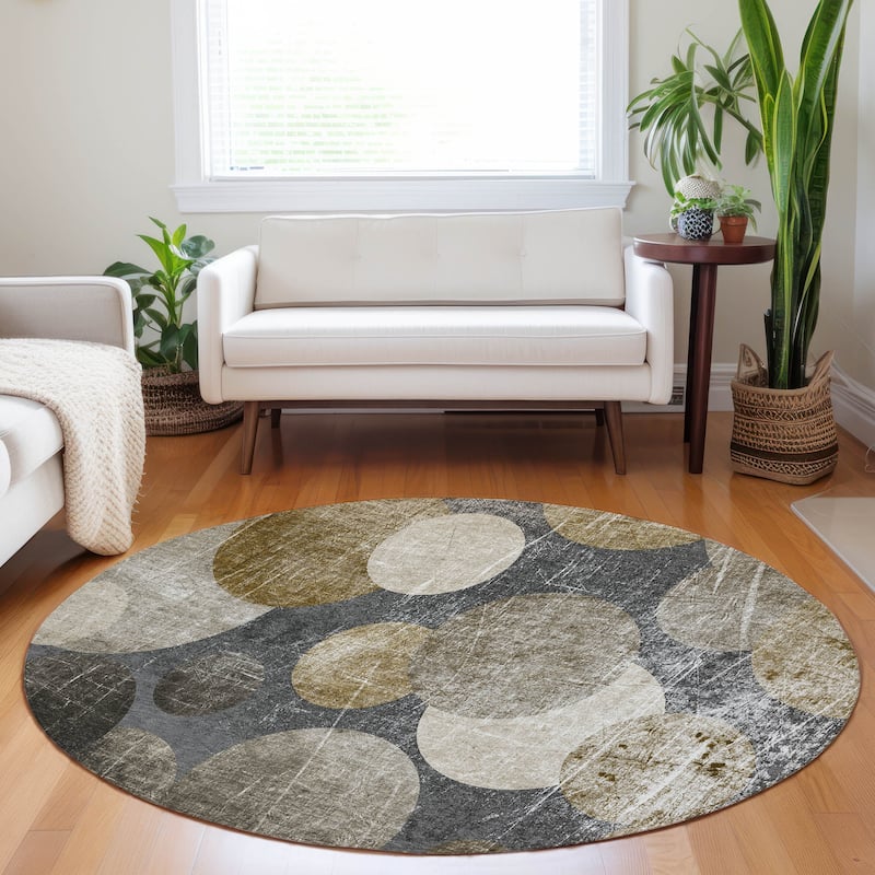 Machine Washable Indoor/ Outdoor Bubbles Chantille Rug - Brown - 8' x 8'