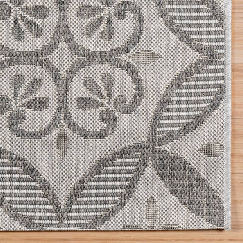 Gertmenian Paseo Niala Medallion Moroccan Tile Polypropylene Flatweave Indoor/ Outdoor Area Rugs
