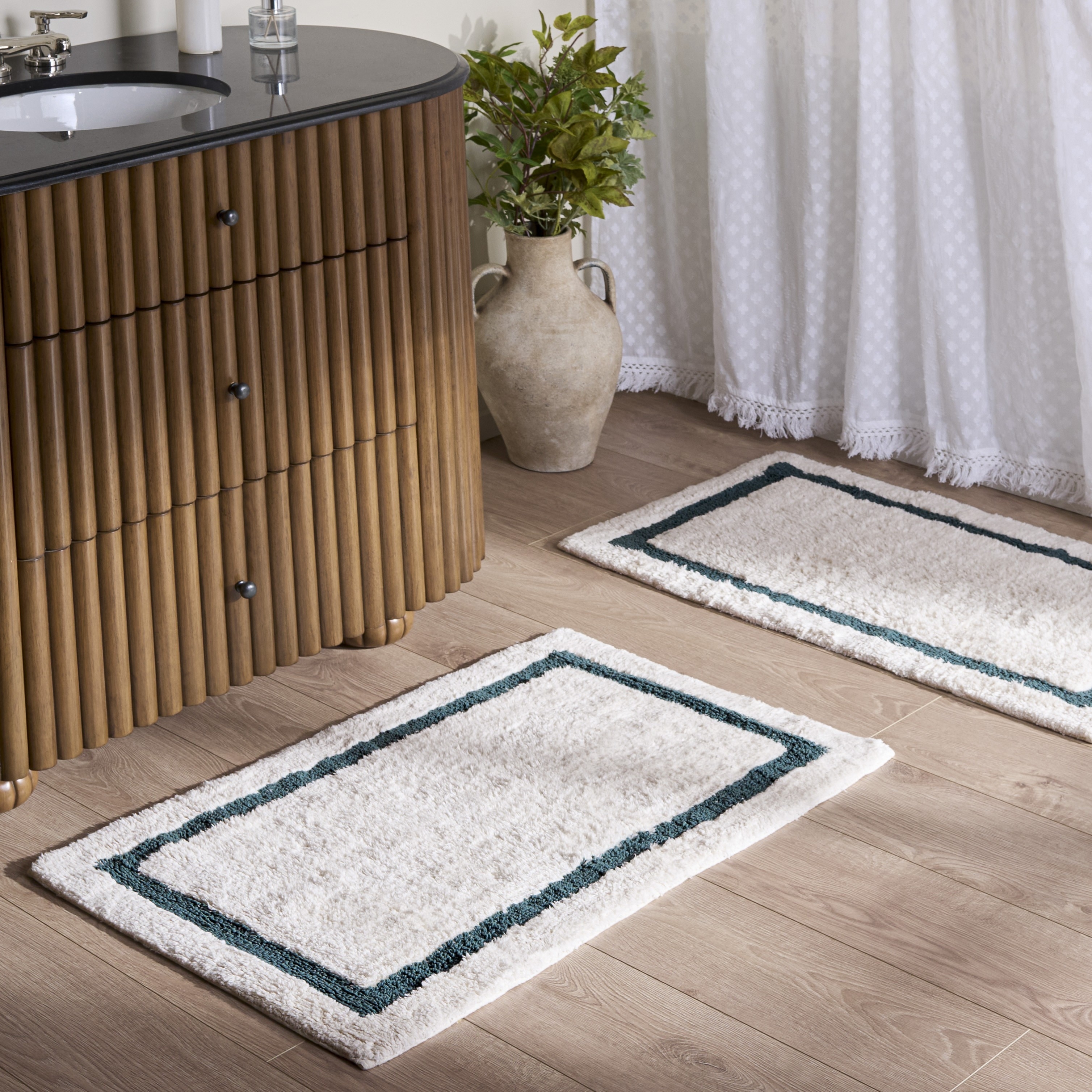 SAFAVIEH Plush Master Bath Avery Cotton Non-Slip Bath Mat (Set of 2)