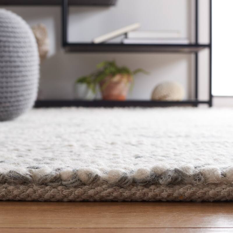 SAFAVIEH Handmade Natura Onica Wool Rug