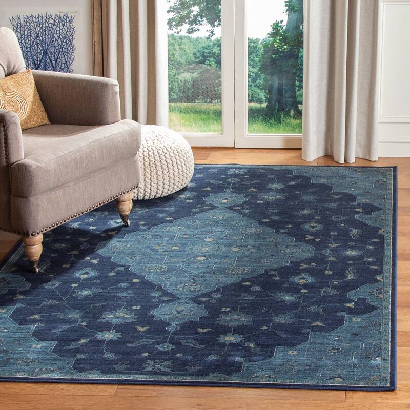 SAFAVIEH Vintage Ilsefriede Oriental Viscose Rug