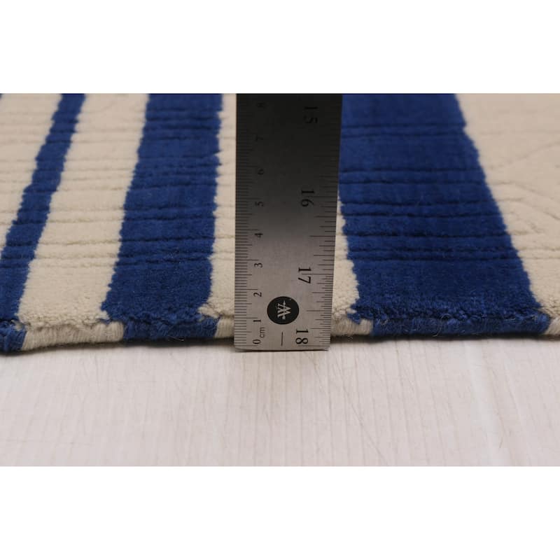 ECARPETGALLERY Hand Loomed Kashkuli Gabbeh Cream, Navy Wool Rug - 5'3 x 7'7