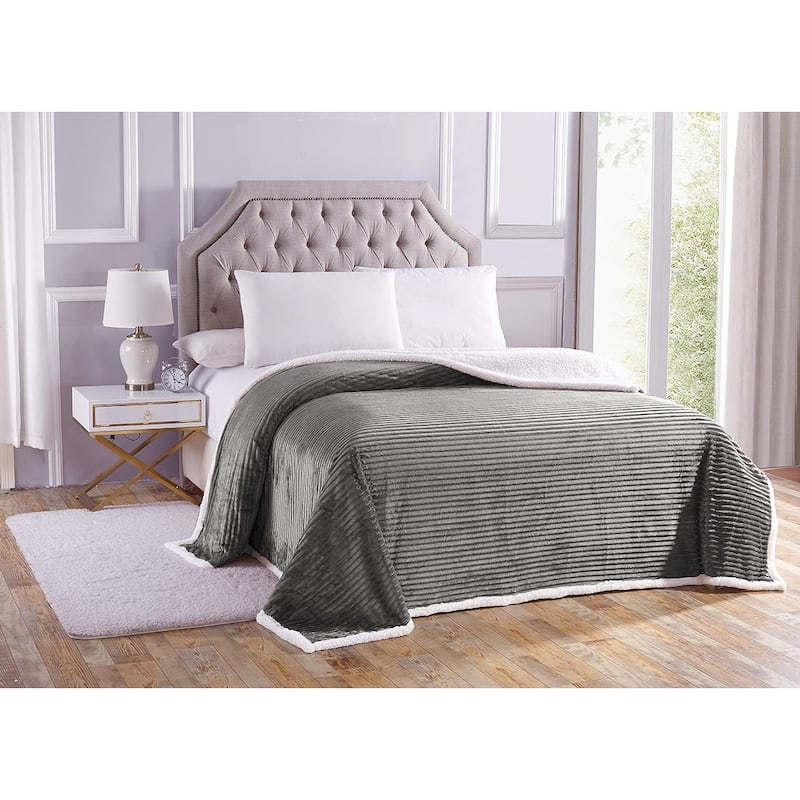 Home Essentials by Décor&More Corduroy Sherpa Blanket