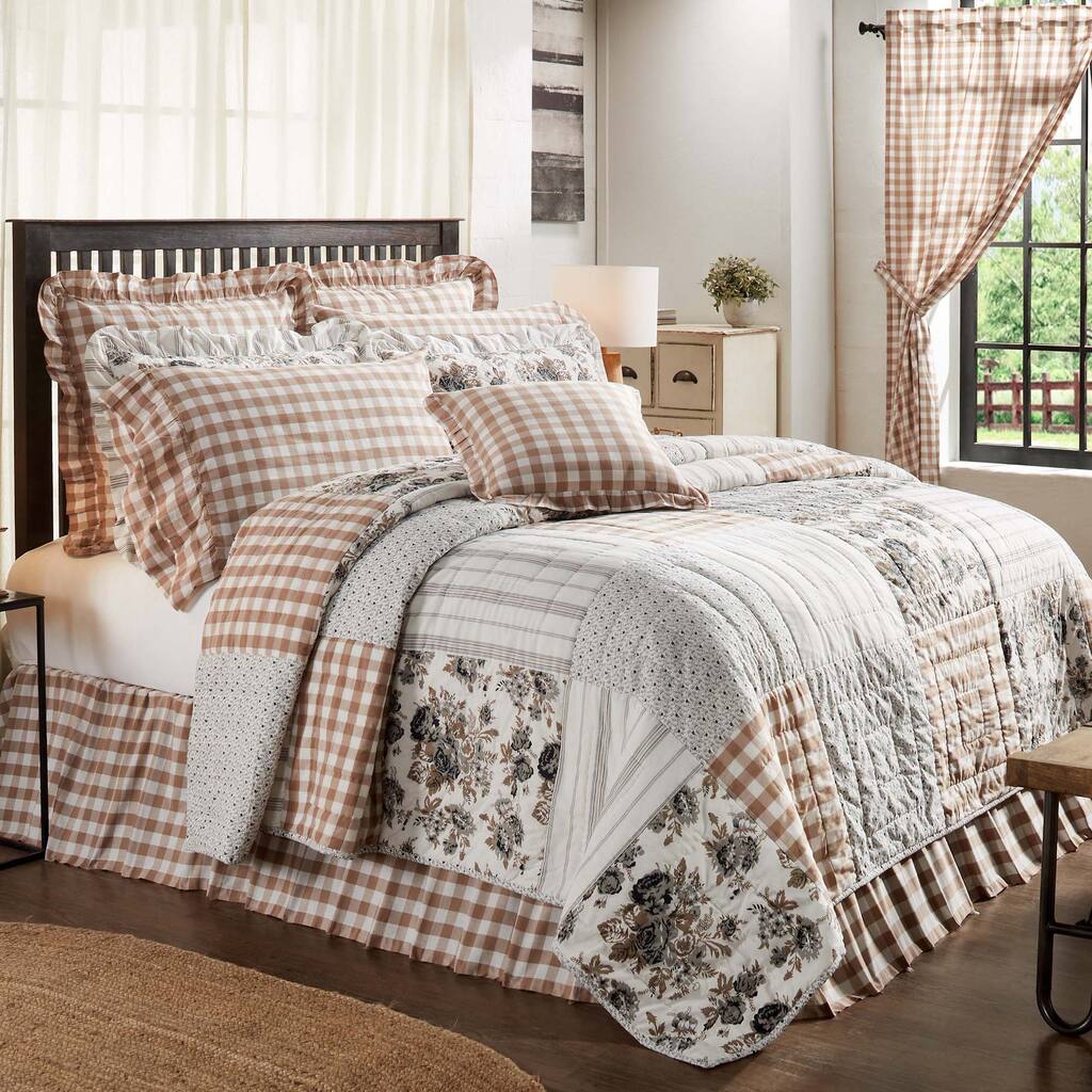 Annie Floral Quilt- Blue or Portabella