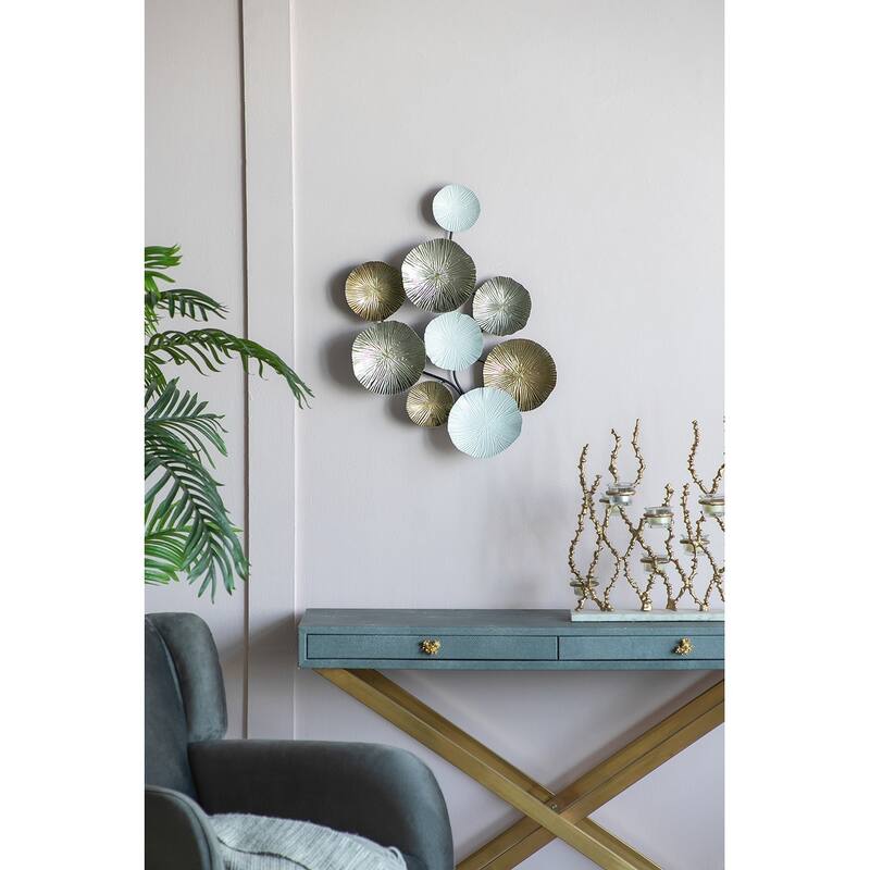 24.5" x 18" Contemporary Metal Wall Decor Accent