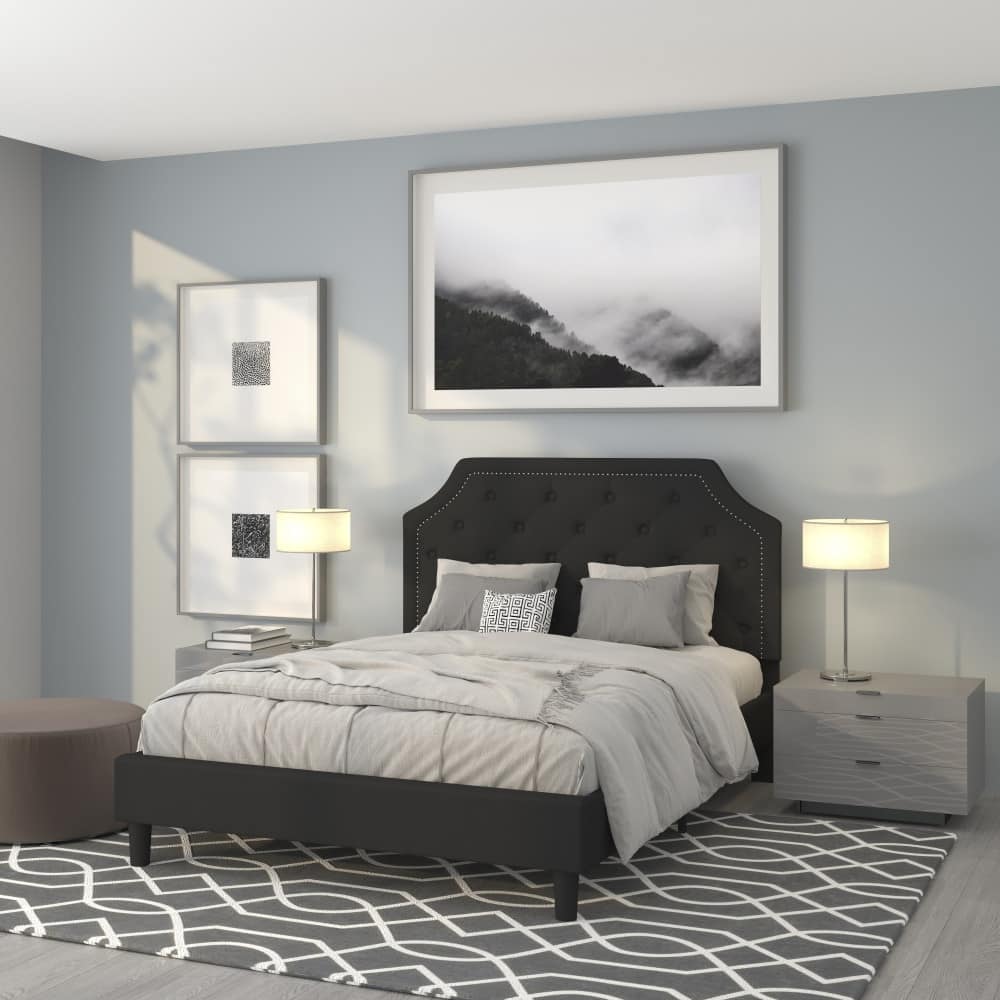 Arched Tufted Upholstered Platform Bed