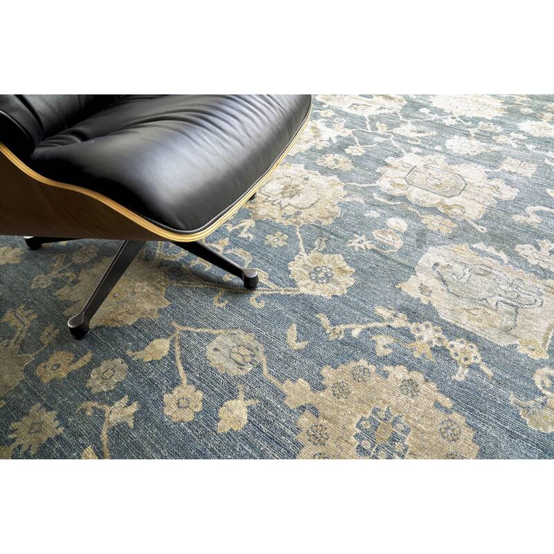 EXQUISITE RUGS Museum Hand-knotted Bamboo Silk Medium Blue Area Rug.