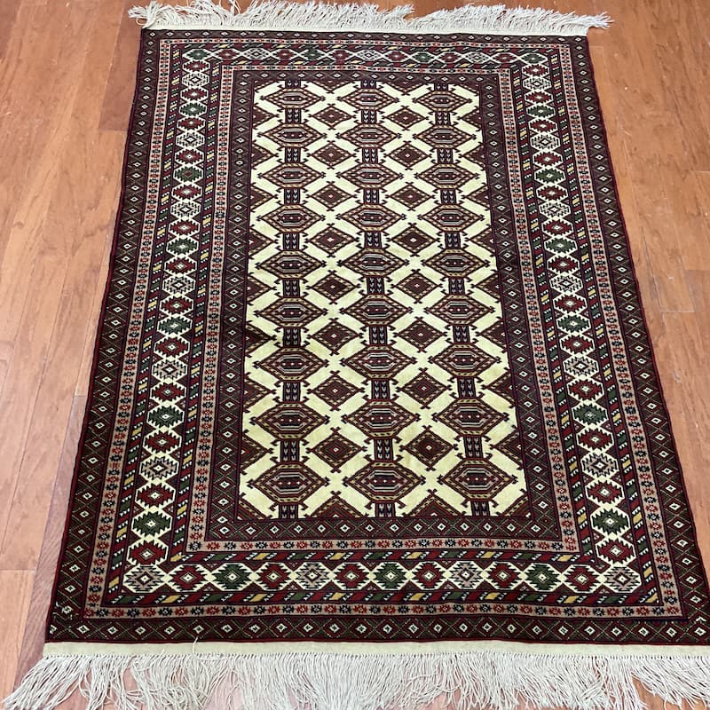 HERAT ORIENTAL Handmade Turkoman Wool Rug - 4'1" x 5'8"