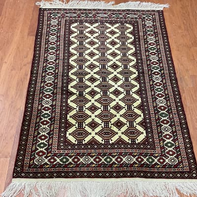 HERAT ORIENTAL Handmade Turkoman Wool Rug - 4'1" x 5'8"