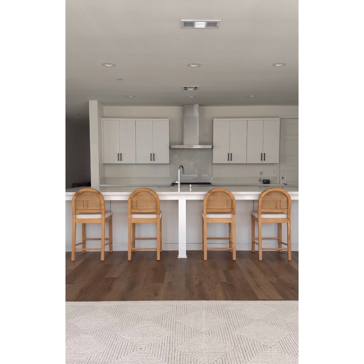 Bailey woven bar sale stools