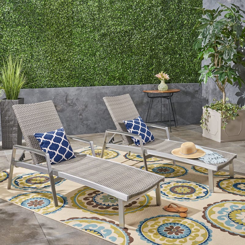 Oxton Chaise Lounge