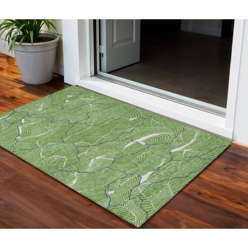 HomeRoots Abstract Transitional Rectangle Outdoor Rug - 3' x 5'