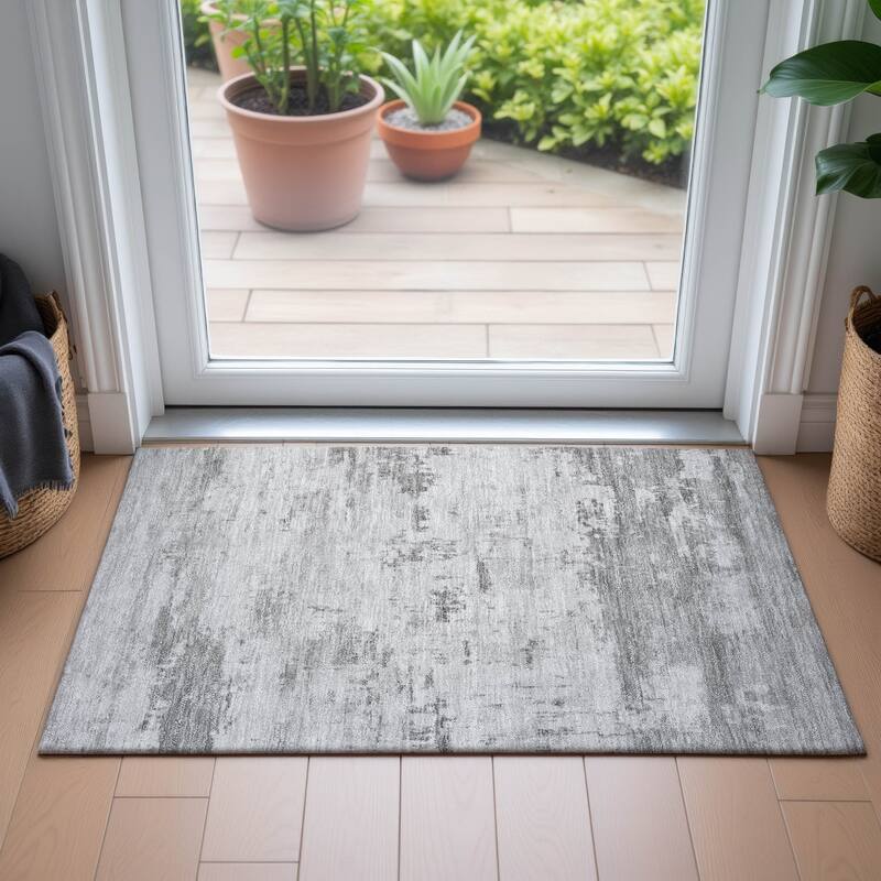 Machine Washable Indoor/Outdoor Abstract Allure Chantille Rug