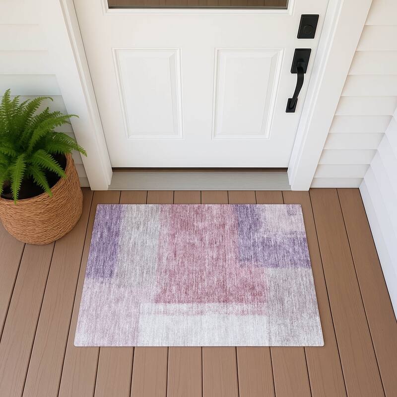Machine Washable Indoor/ Outdoor Solid Contemporary Chantille Rug - Blush - 1'8" x 2'6"