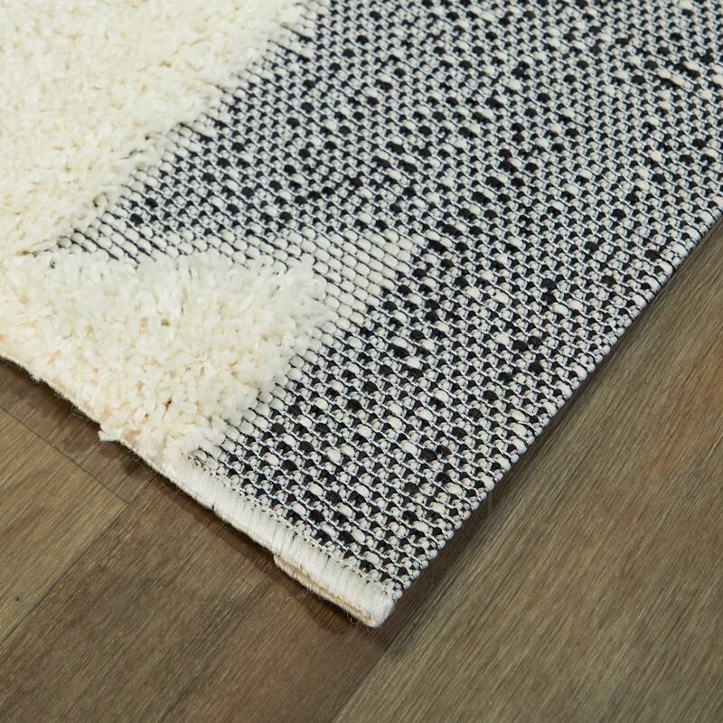 Warren Southwestern Indoor/Outdoor Area Rug