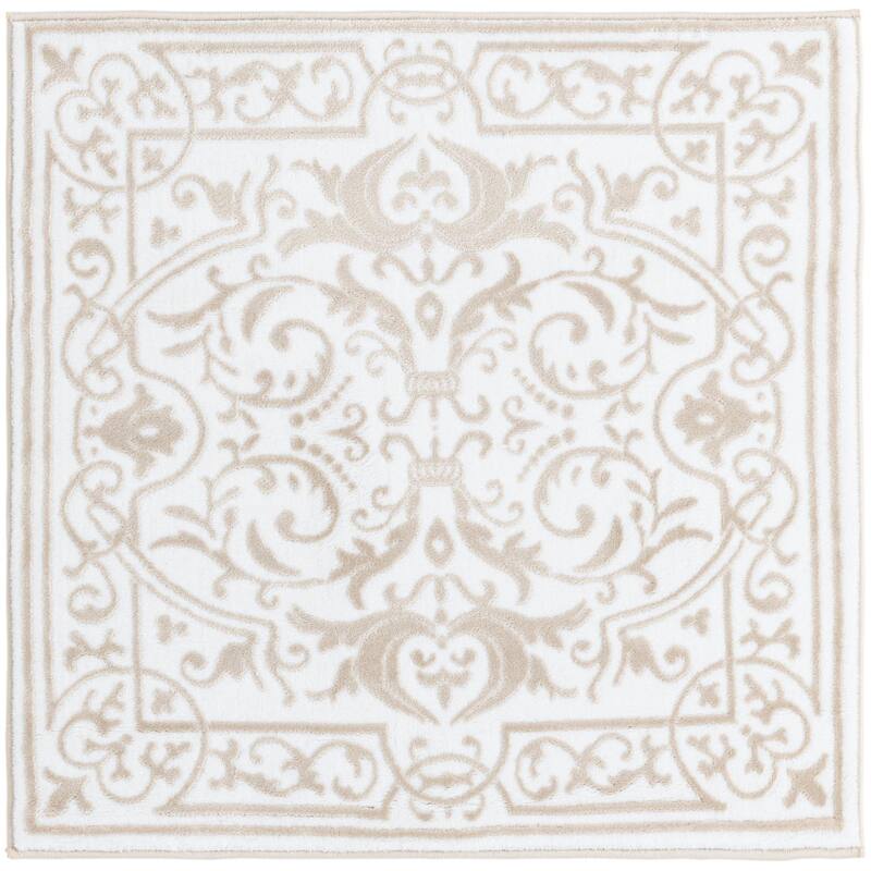 Traditional Wralvale Collection Area Rug