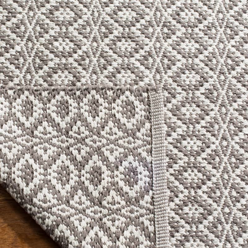 SAFAVIEH Handmade Flatweave Montauk Everly Casual Cotton Rug - Ivory/Grey - 2' 3" x 11' 7"