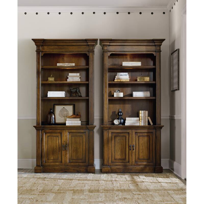 Hooker Furniture Archivist 42" Wide Rubberwood Traditional Style