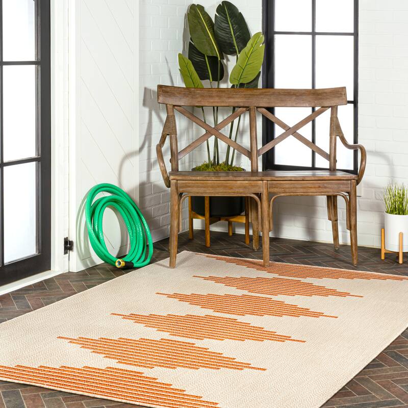 JONATHAN Y Castara Diamond Stripe Indoor/Outdoor Area Rug