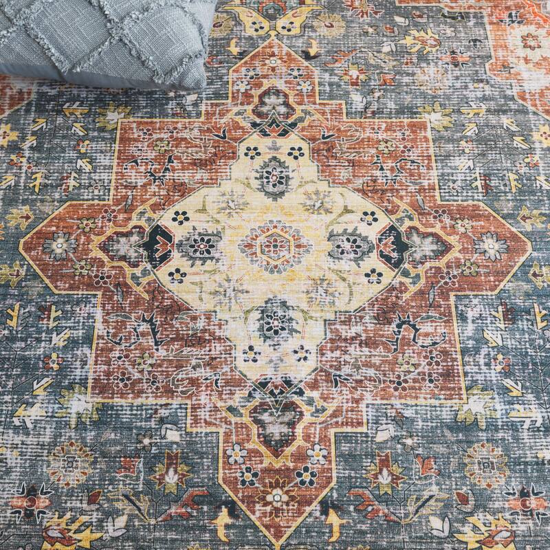 SAFAVIEH Arizona Ketrin Vintage Machine Washable Rug