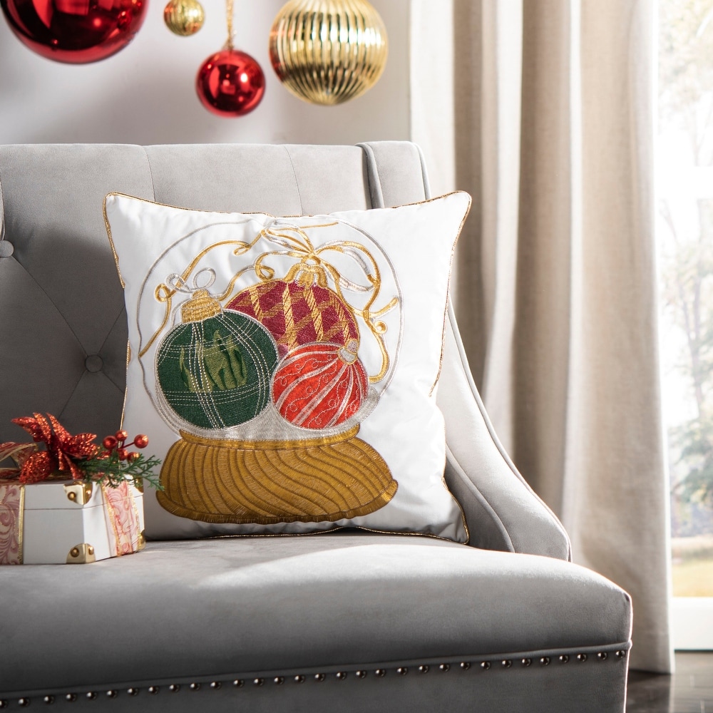 https://ak1.ostkcdn.com/images/products/is/images/direct/265a9b2add11bc1f1e9cddd5b522ddfe0d0ab392/SAFAVIEH-Holiday-Wynter-Multicolored-Decorative-Pillow.jpg