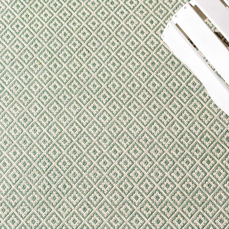 SAFAVIEH Courtyard Shikibu Indoor/ Outdoor Waterproof Patio Backyard Rug
