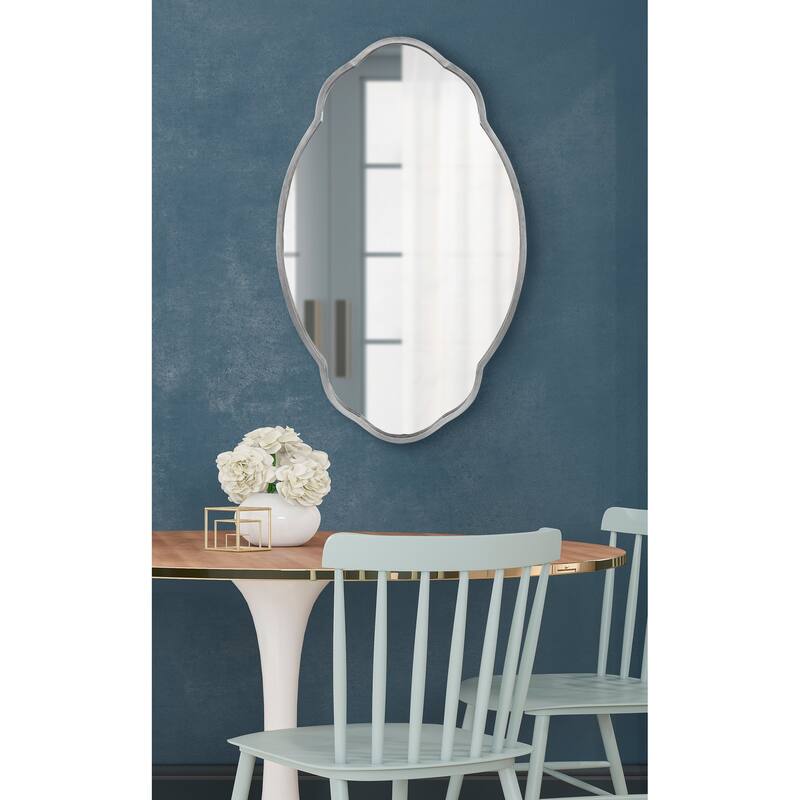 Kate and Laurel Magritte Scalloped Oval Wall Mirror