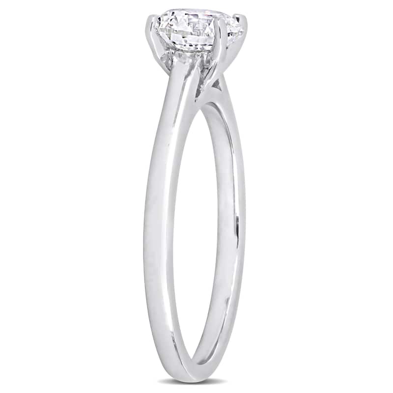 Miadora 1ct TDW Round-cut Certified Diamond Solitaire Engagement Ring in Platinum (GIA)