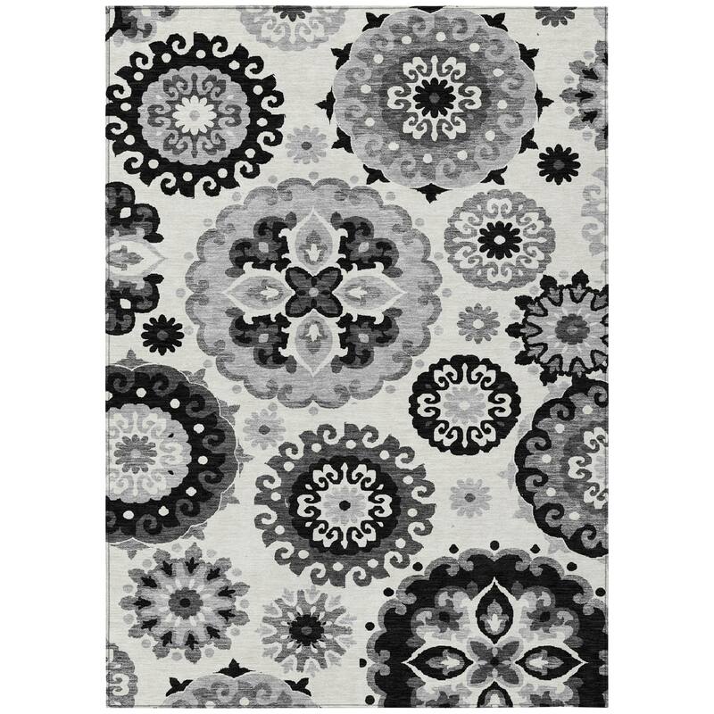 HomeRoots Floral Medallion Transitional Rectangle Outdoor Rug