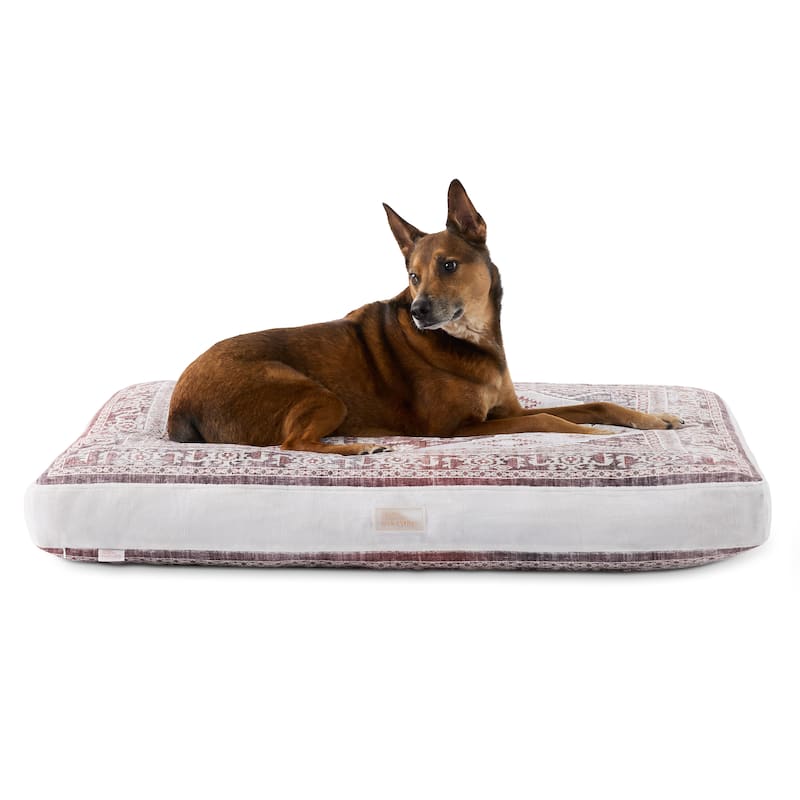 TOWN & COUNTRY EVERYDAY CuddleTown Medallion Pillow Crate Mat Pet Bed - L: 44"x34"x4" - Brown/Beige