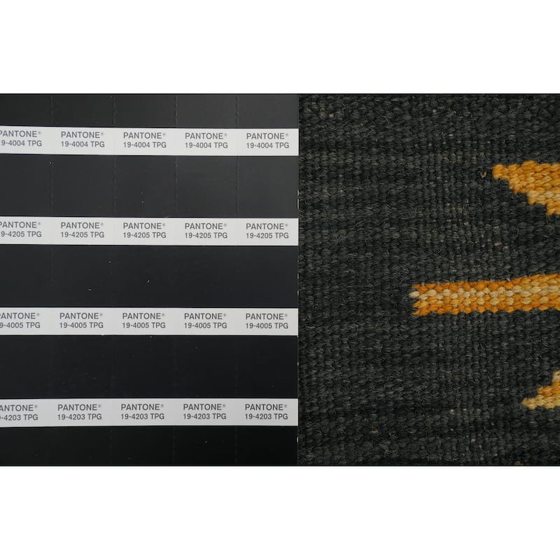 Hand Woven Southwestern Wool Multi-Colored Geometric Area Rug - 7' 0'' X 4' 9''