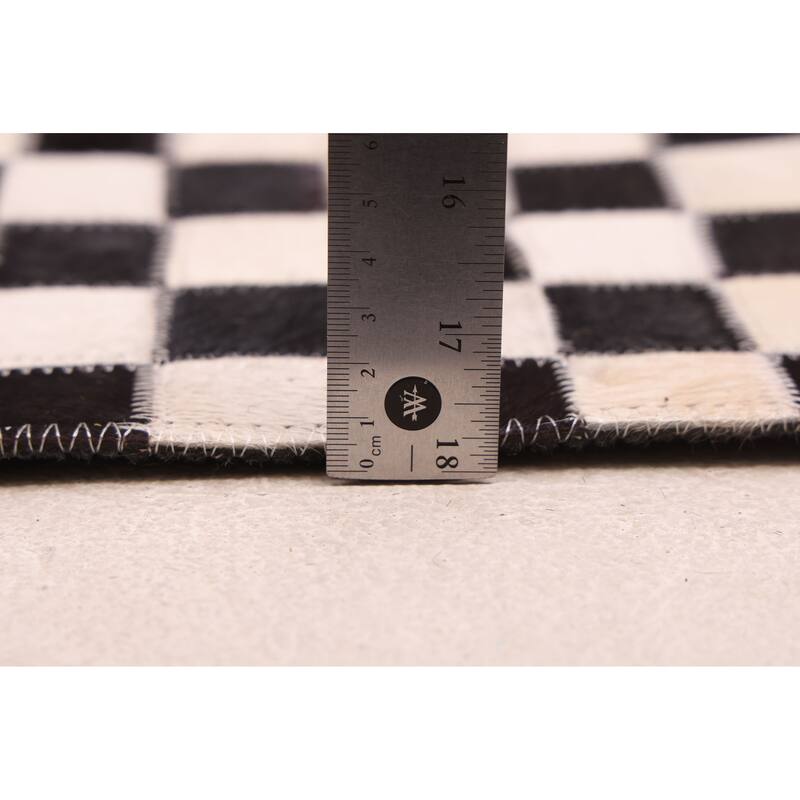 ECARPETGALLERY Handmade Cowhide Patchwork Black, Cream Leather Rug - 8'1 x 10'0