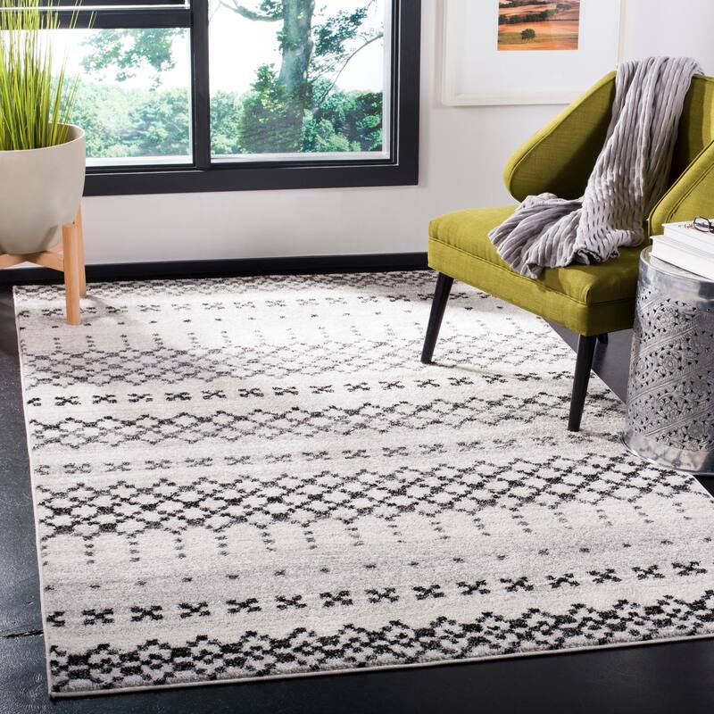 SAFAVIEH Adirondack Piccarda Vintage Boho Oriental Rug - 5'1" x 7'6" - Grey/Ivory