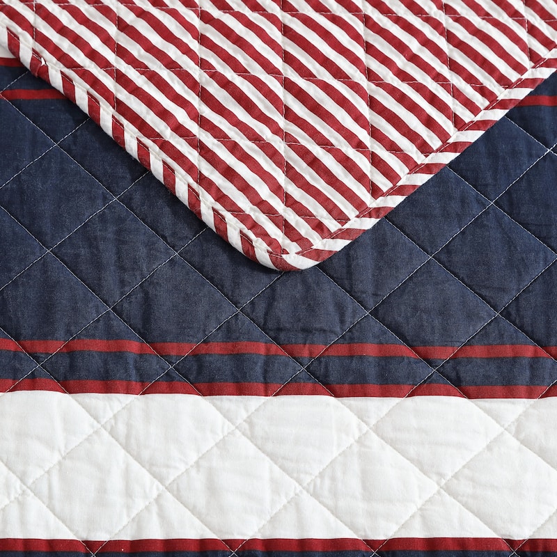 Nautica Wesley Cotton Reversible Blue Quilt Set