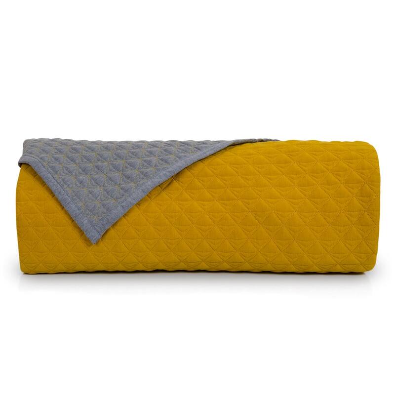 Lincove Reversible Quilt - Meticulous Craftsmanship, Diamond-Shaped Quilting