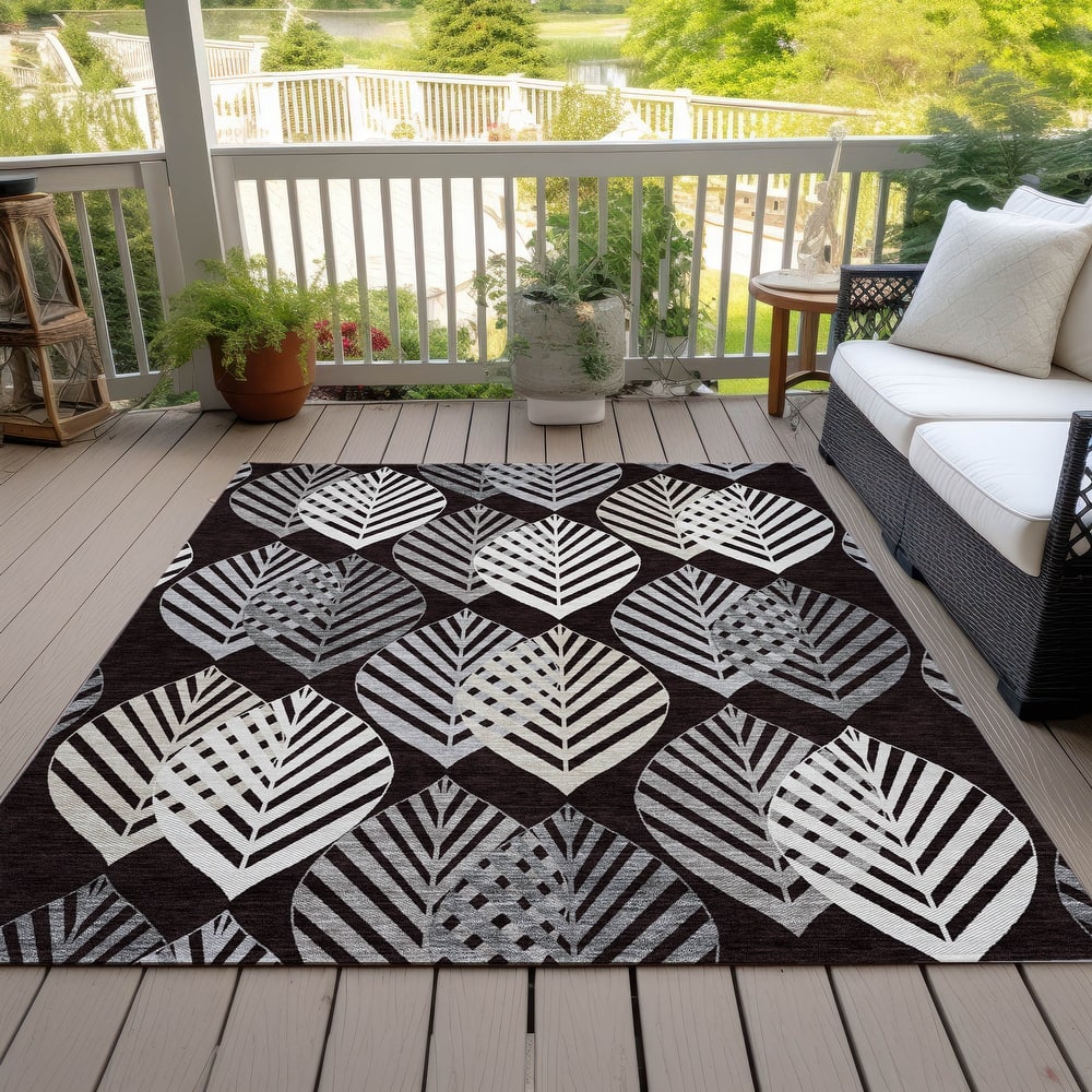 Machine Washable Indoor/ Outdoor Chantille Casual Palm Rug