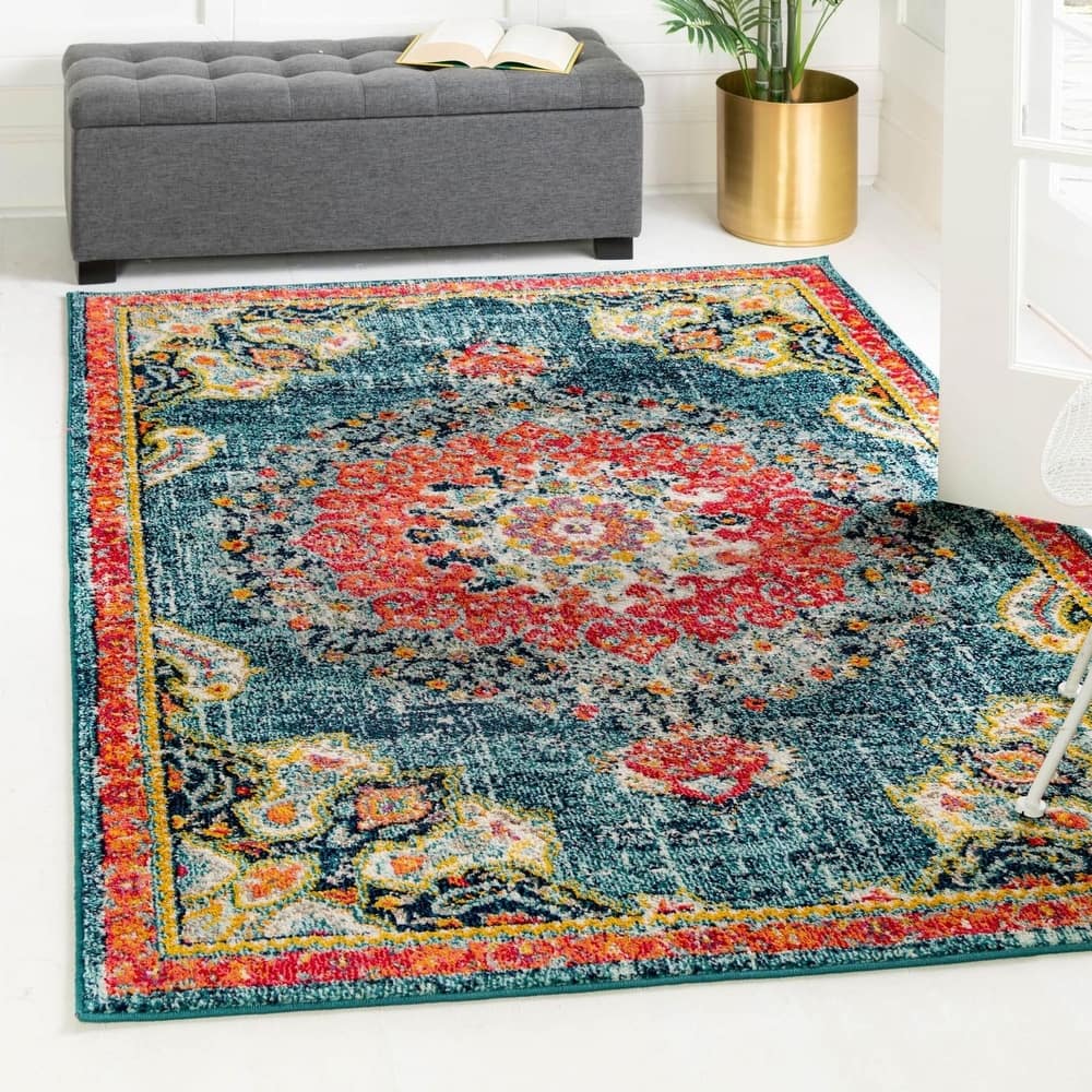 Traditional Koakburg Collection Area Rug