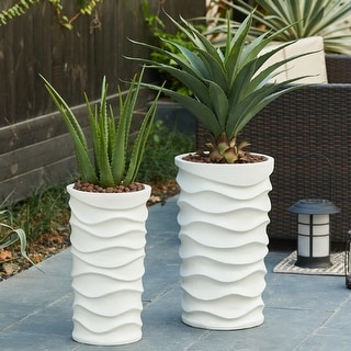 Reyis White Finish Tall Wavy Planters (Set of 2)