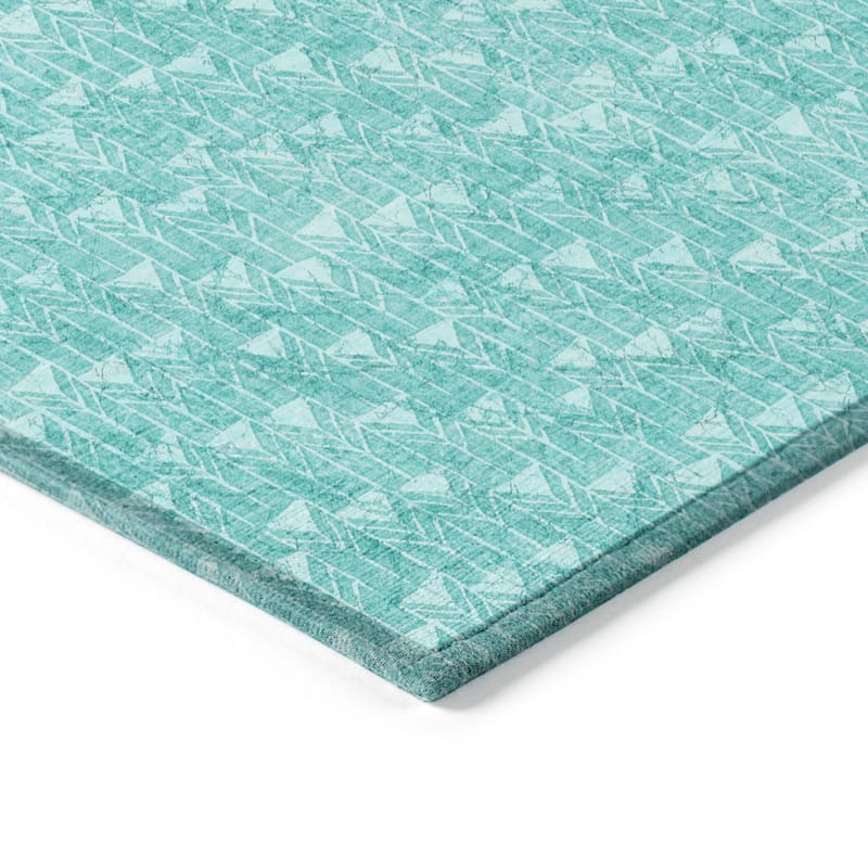 Machine Washable Indoor/ Outdoor Arrows Chantille Rug