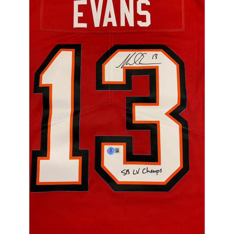 Mike Evans Autographed Tampa Bay Buccaneers Signed Nike Limited Super Bowl LV Champs Football Jersey Beckett COA - 8' x 11'