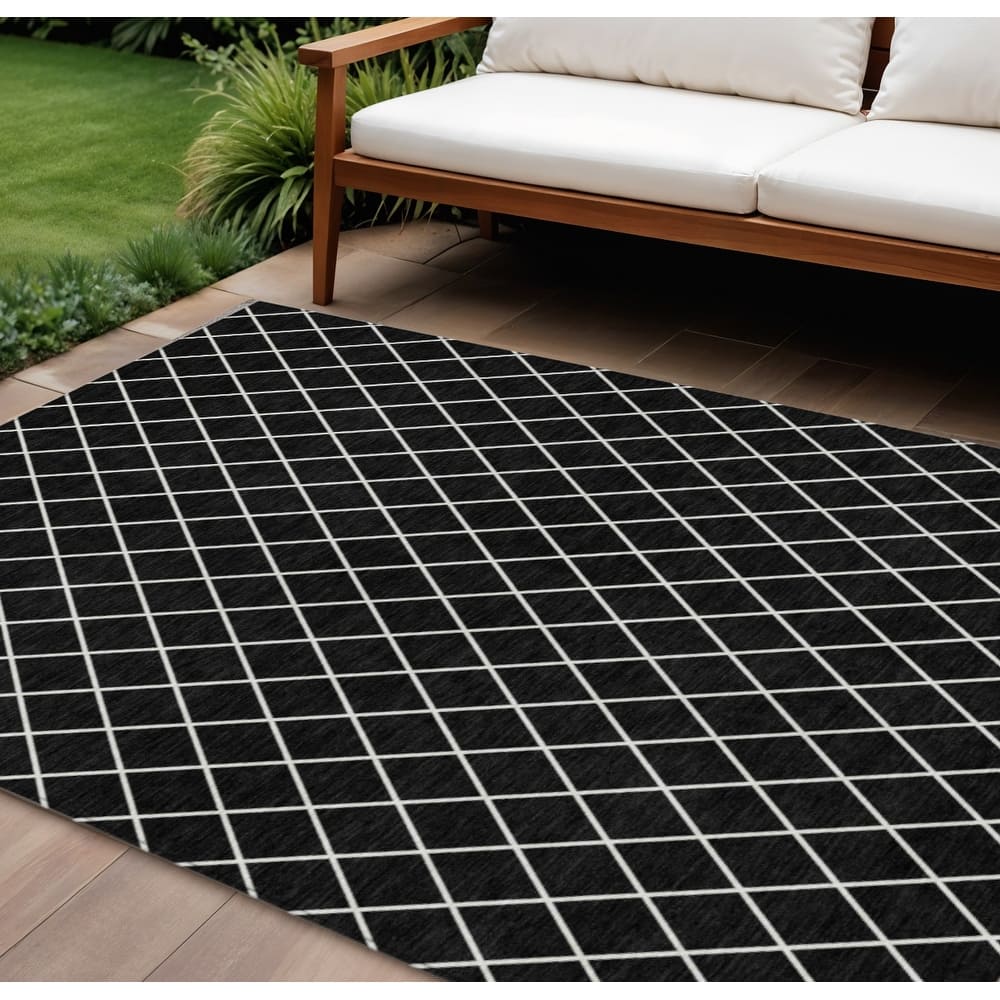 HomeRoots Geometric Transitional Rectangle Outdoor Rug