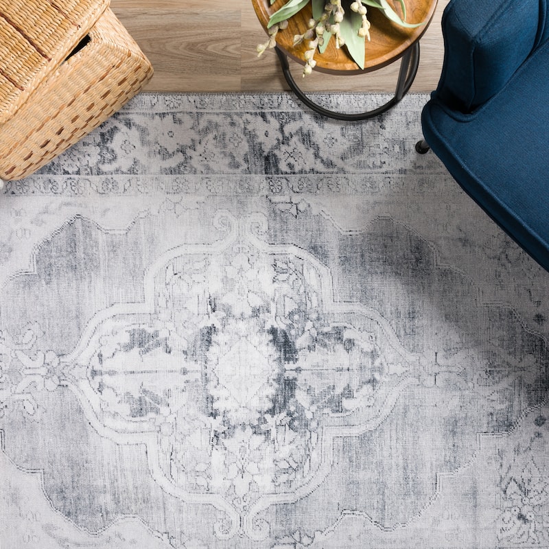 Addison Kensington Casual Medallion Non-skid Area Rug