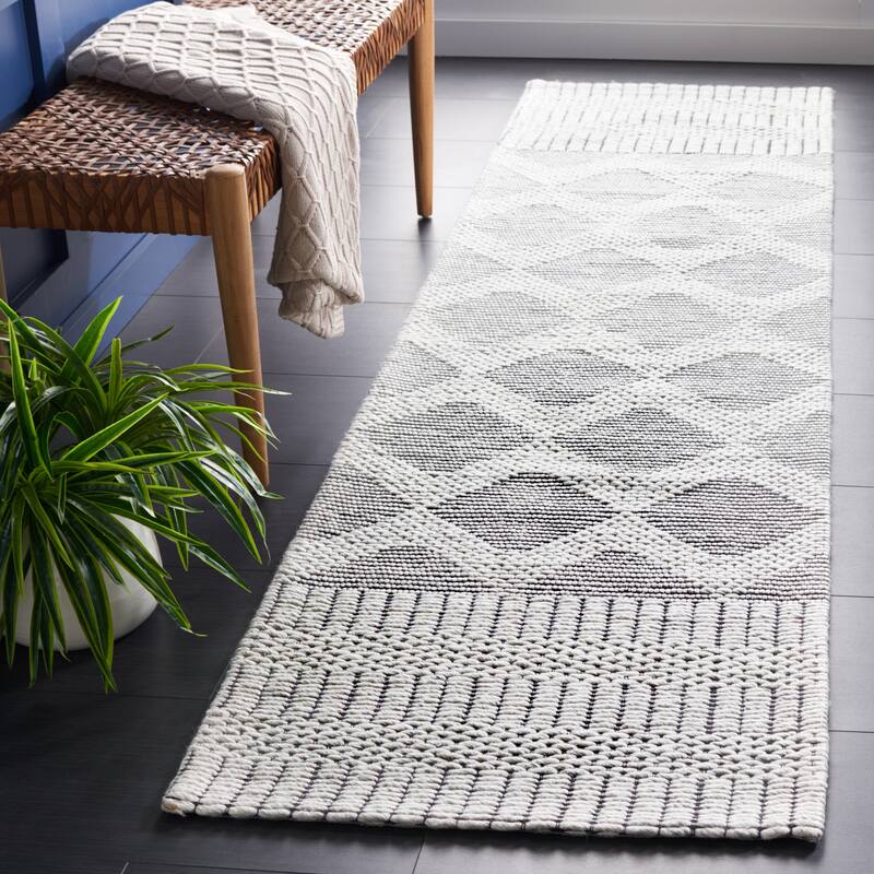 SAFAVIEH Handmade Vermont Terra Trellis Wool Rug - 2'3" x 8' Runner - Grey/Ivory