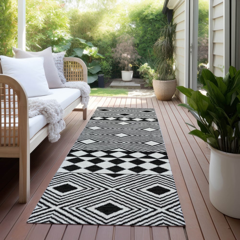 Machine Washable Indoor/ Outdoor Chantille Boho Moroccan Rug