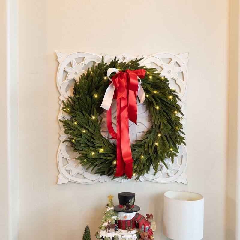 24 in. Pre-Lit LED Wreath - Norfolk