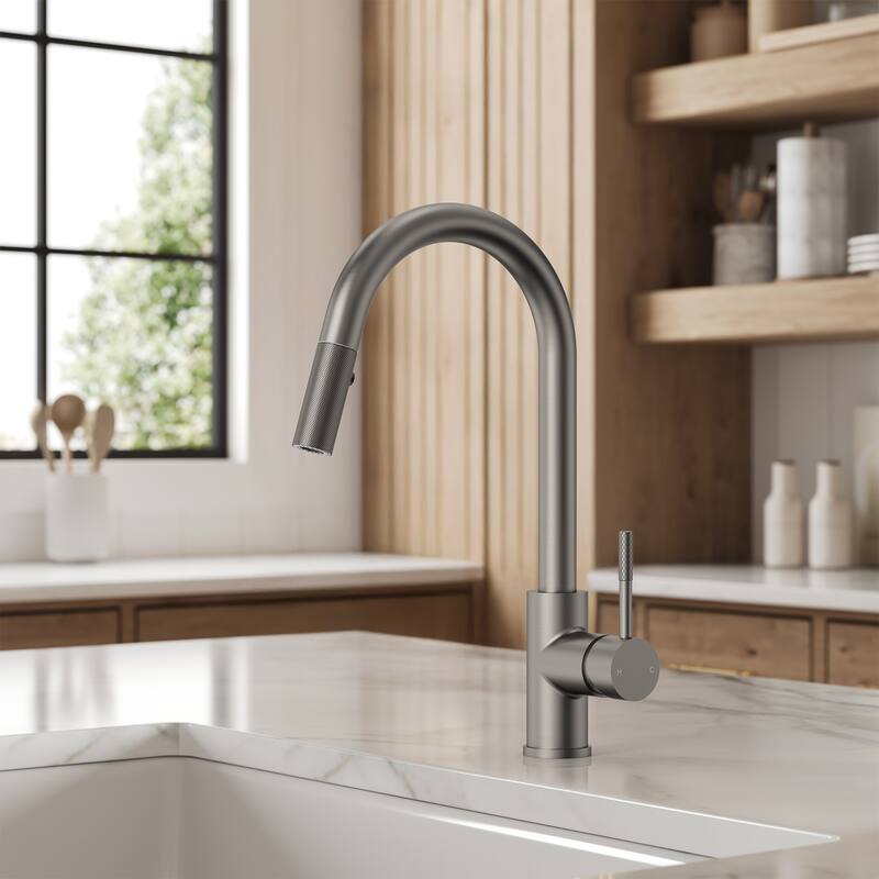 Single-Handle Pull-Down Sprayer Kitchen Faucet with 360° Spout Swivel